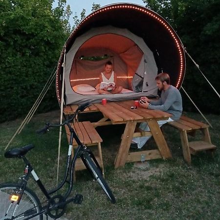 Camping Du Plan D'Eau **** Saint-Yrieix-sur-Charente Exterior photo