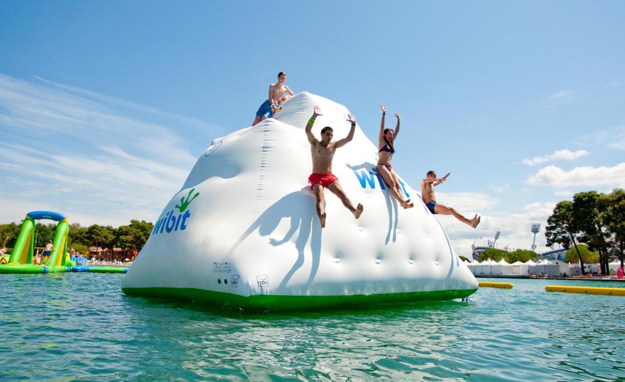 Camping Du Plan D'Eau **** Saint-Yrieix-sur-Charente Exterior photo