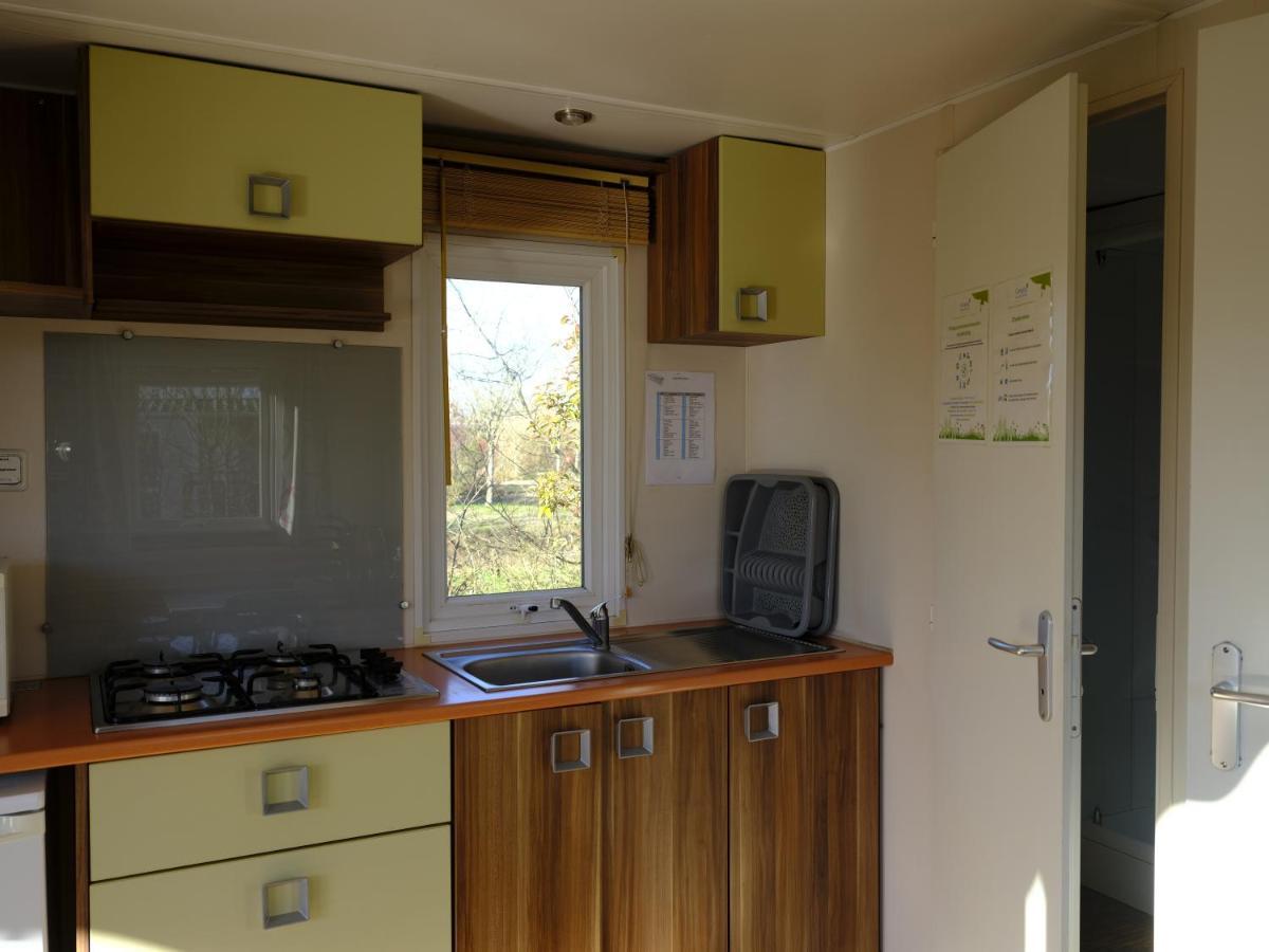 Camping Du Plan D'Eau **** Saint-Yrieix-sur-Charente Exterior photo